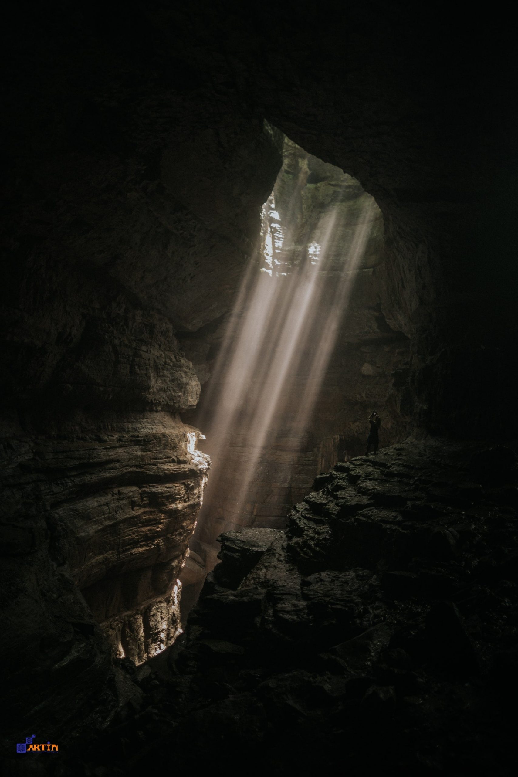 11Alisadr cave adventure tourism caving Iran natural tourist attractions